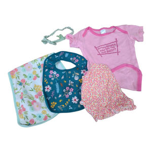 Cloud Island Baby Girl Outfit Set - Bodysuit, Shorts, Bib